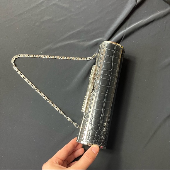 Vintage tube purse - very cool croc embossed with metal hardware - Picture 11 of 11